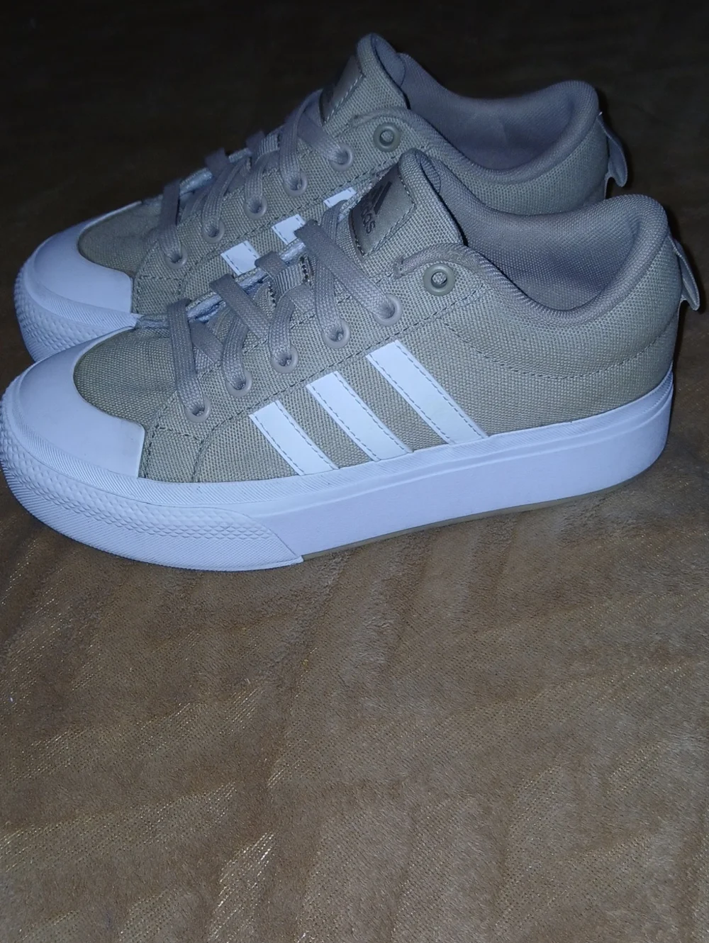 Womens Adidas Bravada 2.0 Low-Top Canvas Platform Sneakers Beige Neutrals Sz: 6